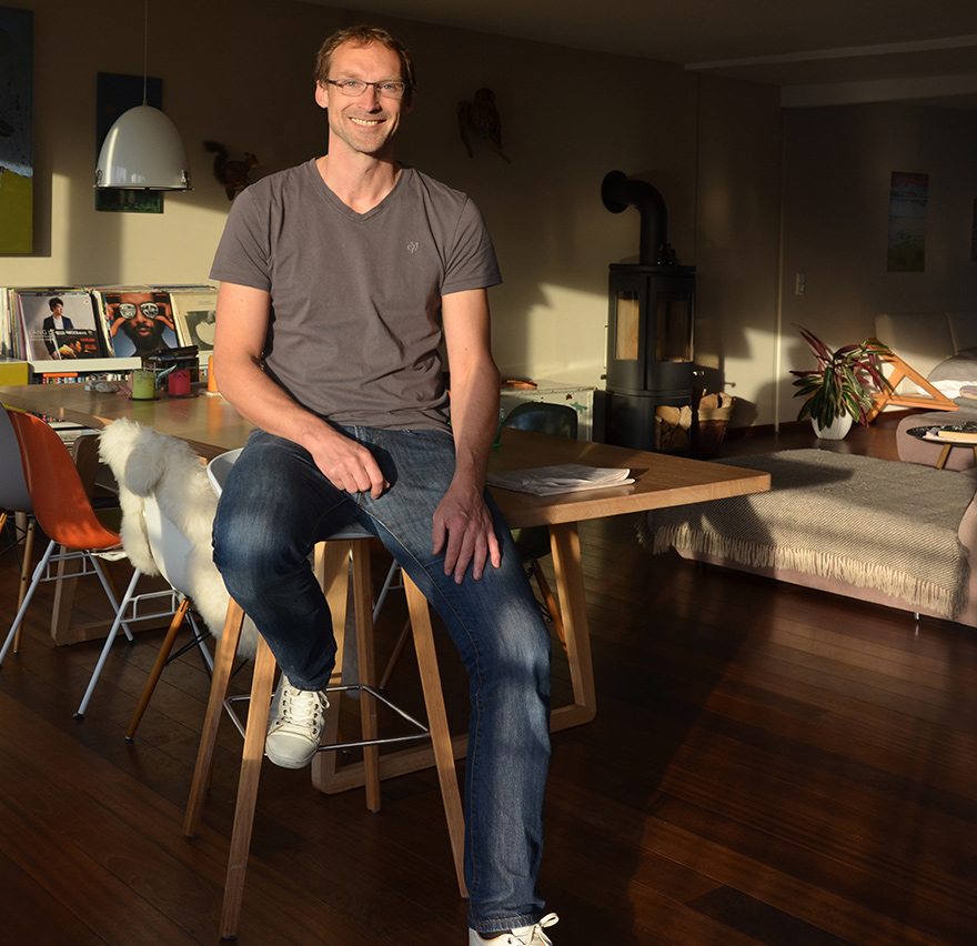 Designer Jannis Ellenberger entwirft nachhaltige Möbel